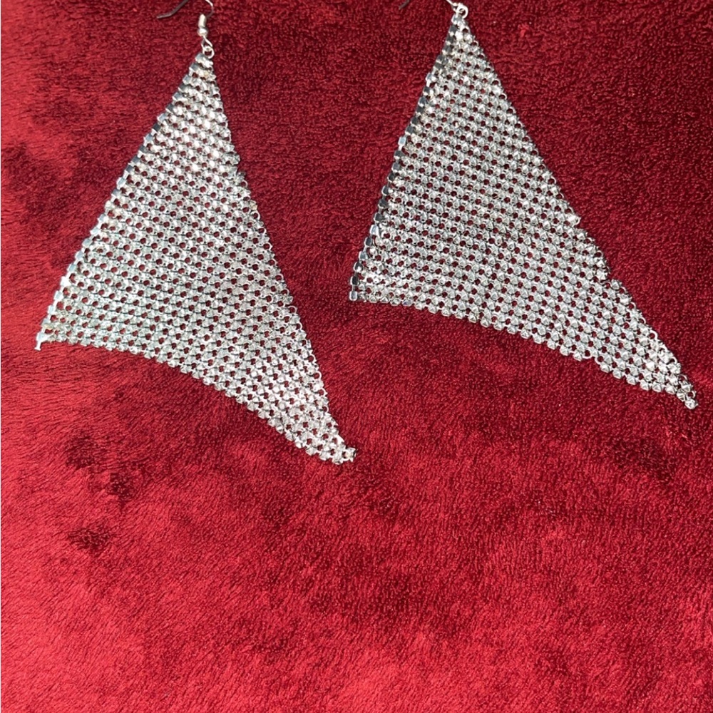 dangle earring - Picture 3 of 3